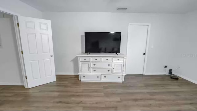 6040 River Trace Rd, Tampa, FL 33617 - photo 5