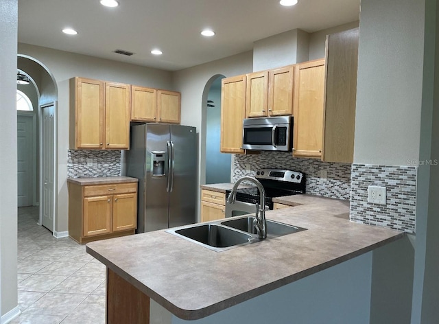 17913 Ayrshire Blvd, Land O Lakes, FL 34638 - photo 8