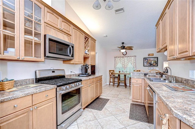 17112 Falconridge Rd, Lithia, FL 33547 - photo 13