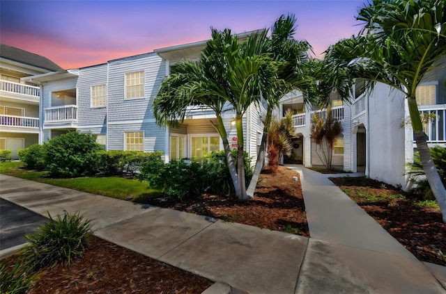 6818 Stones Throw Cir N Unit 12106, Saint Petersburg, FL 33710 - photo 1
