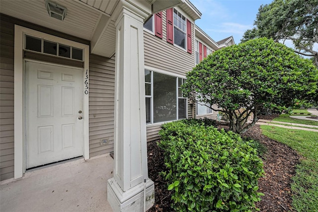 13650 Forest Lake Dr, Largo, FL 33771 - photo 3