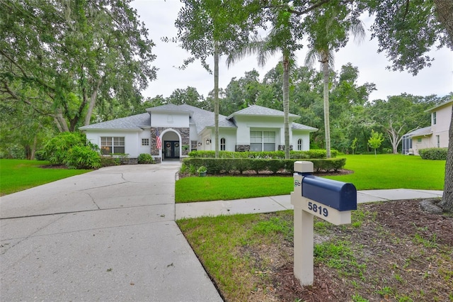 5819 Bent Grass Dr, Valrico, FL 33596 - photo 2