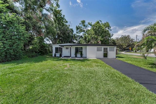 10415 110th Ave, Largo, FL 33773 - photo 2