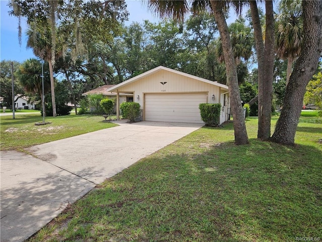 7525 W Fairview Ct, Crystal River, FL 34429 - photo 1