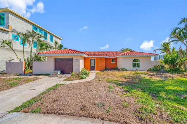 10238 Tarpon Dr, Treasure Island, FL 33706 - photo 1