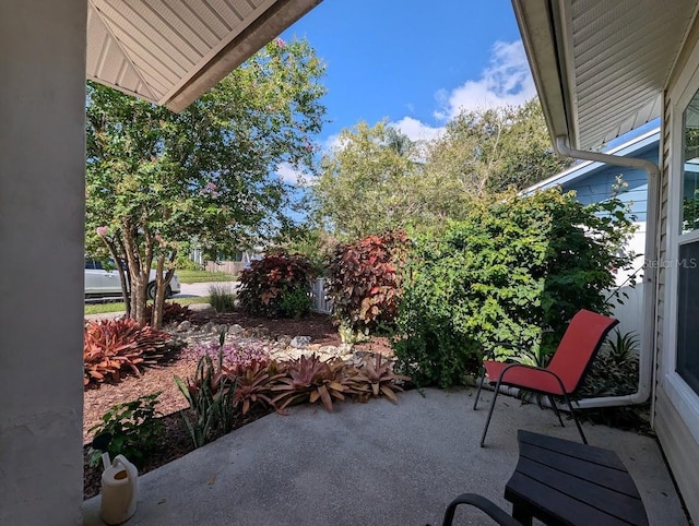 2781 Whispering Dr N, Largo, FL 33771 - photo 4