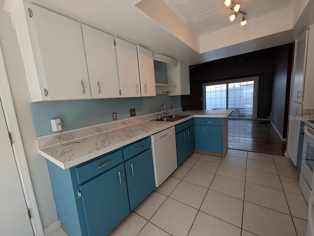 2781 Whispering Dr N, Largo, FL 33771 - photo 9