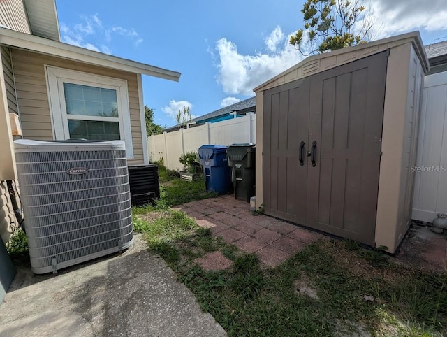 2781 Whispering Dr N, Largo, FL 33771 - photo 21