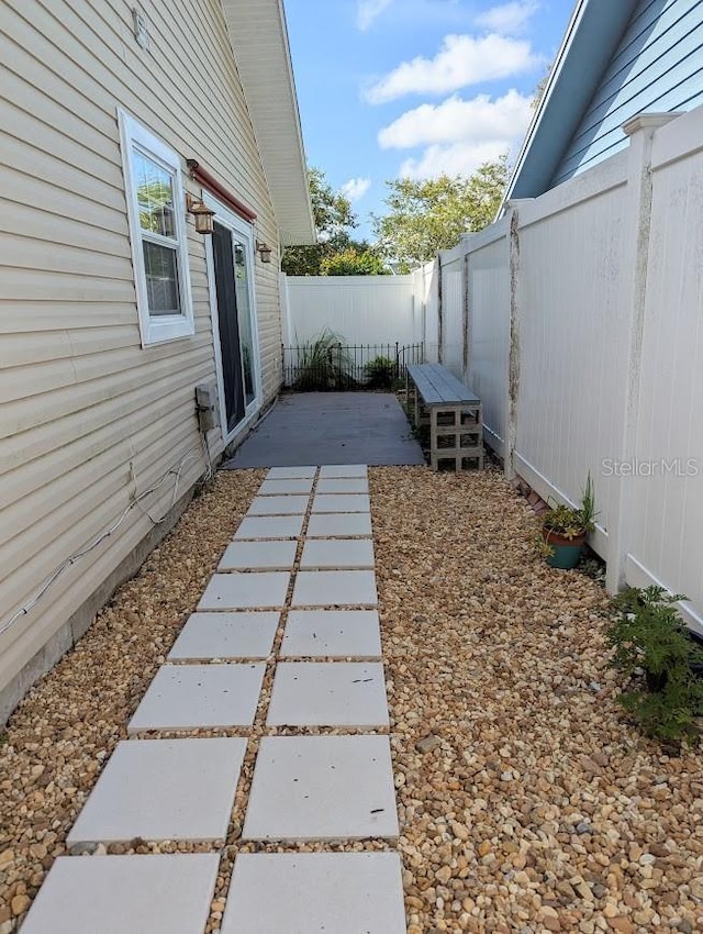 2781 Whispering Dr N, Largo, FL 33771 - photo 25