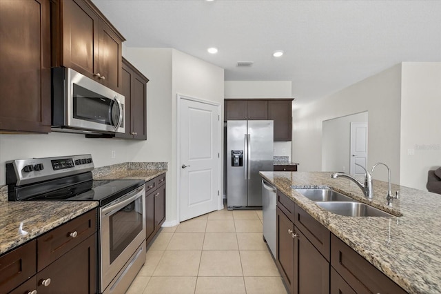 11944 Cross Vine Dr, Riverview, FL 33579 - photo 13