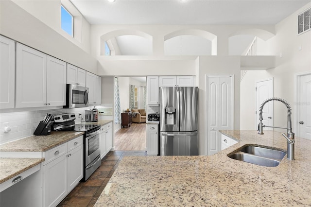 19406 Golden Slipper Pl, Lutz, FL 33558 - photo 10
