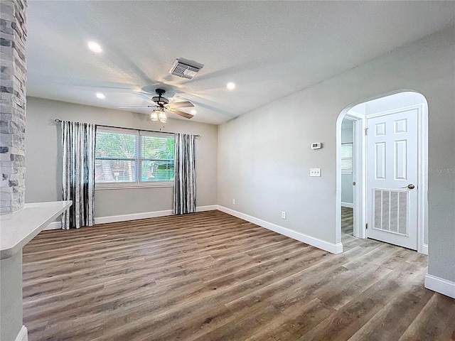 2420 Powers St, Palm Harbor, FL 34683 - photo 19