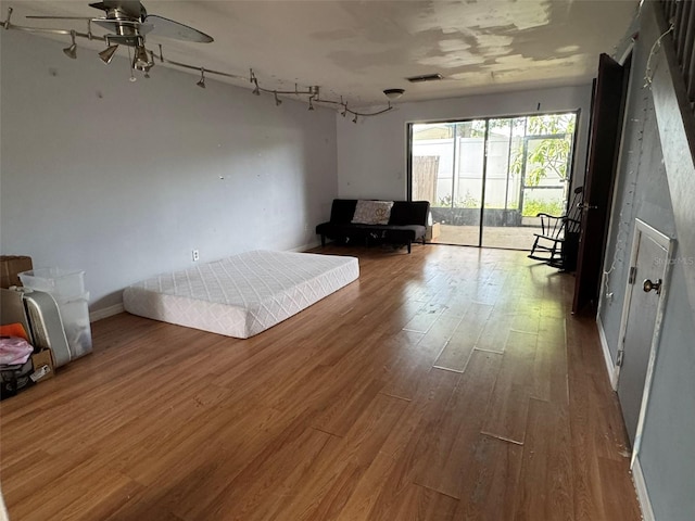 2811 S Pines Dr Unit 18, Largo, FL 33771 - photo 2