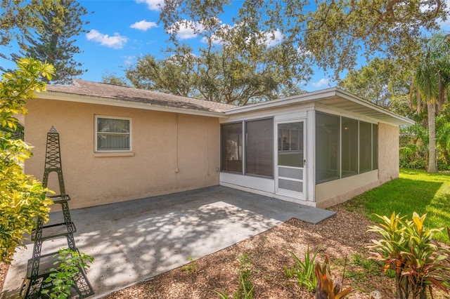8054 Bayshore Dr, Seminole, FL 33776 - photo 35