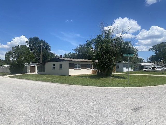 4931 Halifax Dr, Tampa, FL 33615 - photo 2