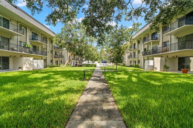 4606 W Gray St Unit 107, Tampa, FL 33609 - photo 18