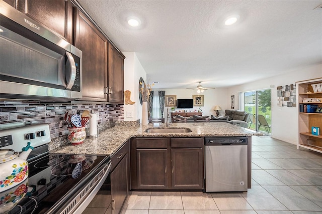 9426 Southern Charm Cir, Brooksville, FL 34613 - photo 15