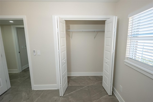 8217 Tanglewood Ln, Tampa, FL 33615 - photo 31