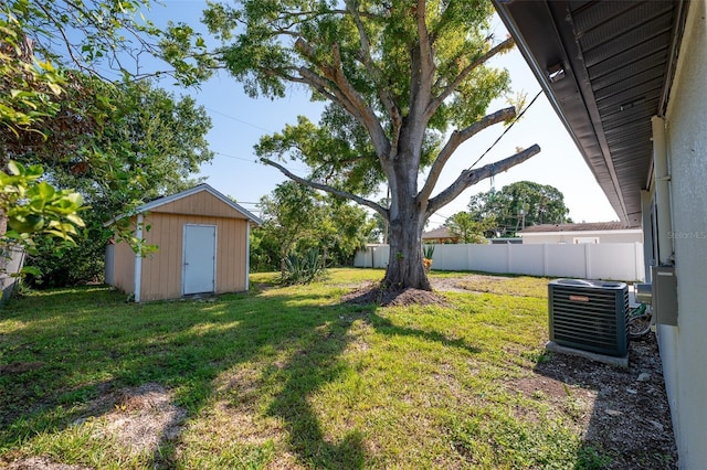 8217 Tanglewood Ln, Tampa, FL 33615 - photo 56