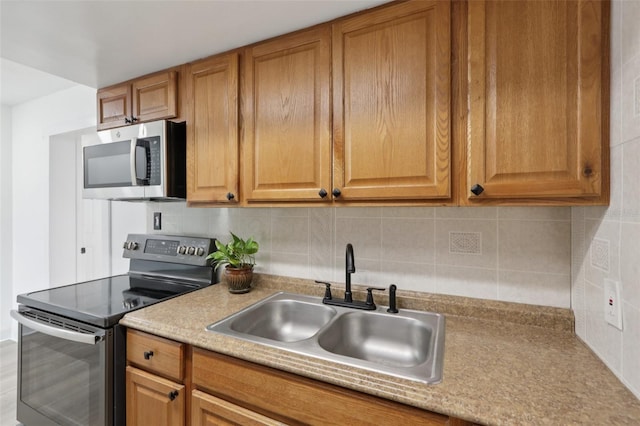 7499 7th St N, Saint Petersburg, FL 33702 - photo 28
