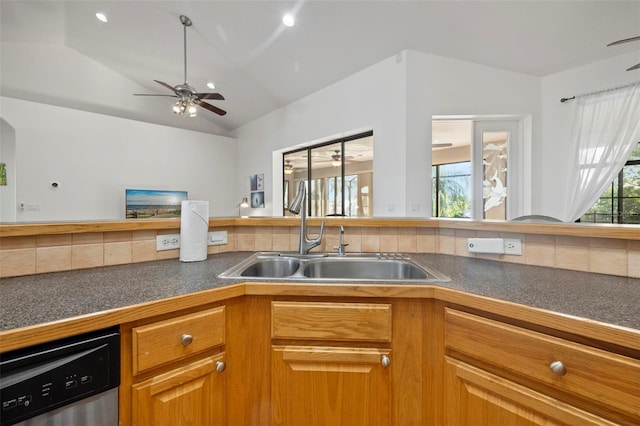 1111 Kingfish Pl, Apollo Beach, FL 33572 - photo 18