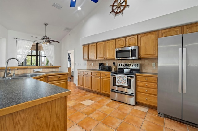 1111 Kingfish Pl, Apollo Beach, FL 33572 - photo 20