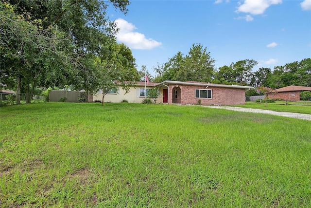 12325 Green Oak Ln, Dade City, FL 33525 - photo 2