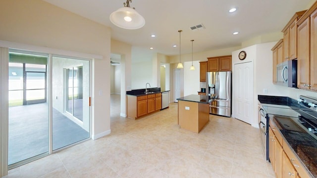 3723 Round Table Ct, Land O Lakes, FL 34638 - photo 5