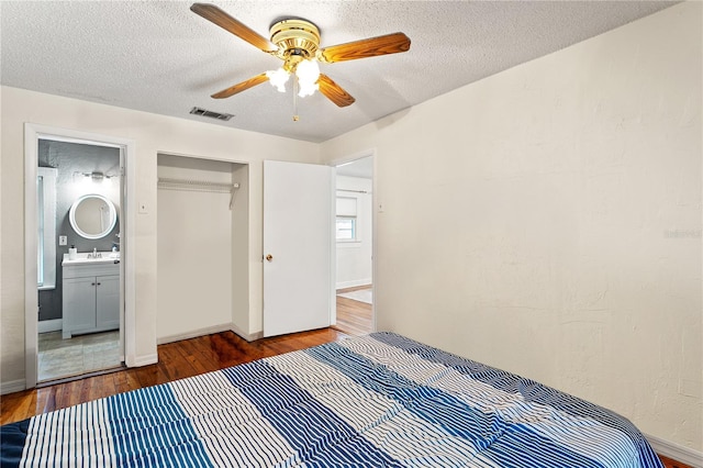 1008 W Powhatan Ave, Tampa, FL 33603 - photo 19
