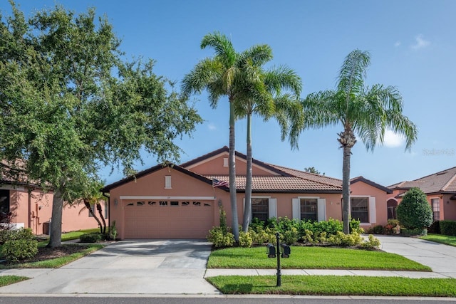 124 Shell Falls Dr, Apollo Beach, FL 33572 - photo 1