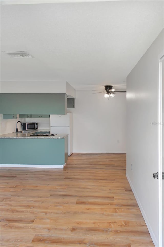4333 Tahitian Gardens Cir Unit C, Holiday, FL 34691 - photo 3