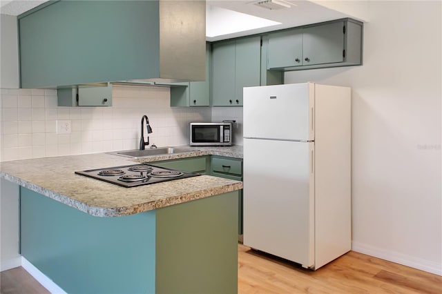 4333 Tahitian Gardens Cir Unit C, Holiday, FL 34691 - photo 5