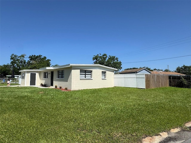 2921 Sample Loop, Tampa, FL 33619 - photo 3