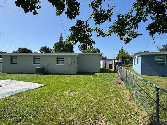 2921 Sample Loop, Tampa, FL 33619 - photo 38