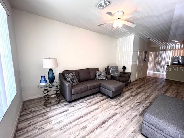 12736 Country Brook Ln, Tampa, FL 33625 - photo 6