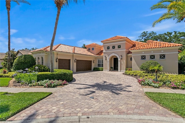 1805 Bella Lago Ln, Tampa, FL 33618 - photo 2