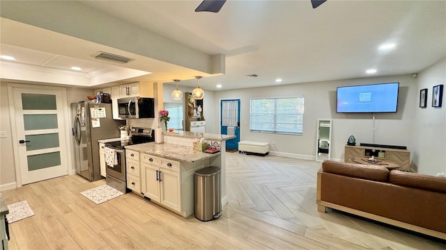 232 SE Monroe Cir N, Saint Petersburg, FL 33703 - photo 8