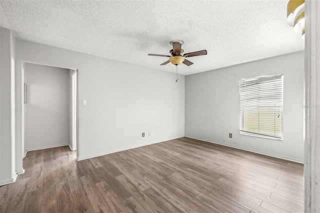 11817 Cedarfield Dr, Riverview, FL 33579 - photo 23