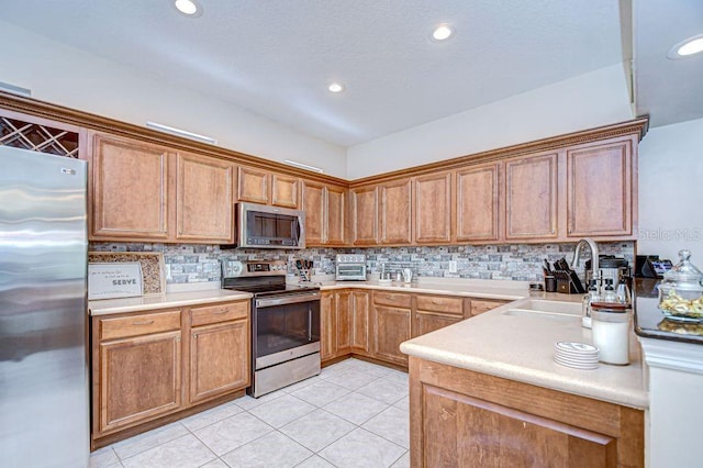 8005 Shaddock Pl, Land O Lakes, FL 34637 - photo 11