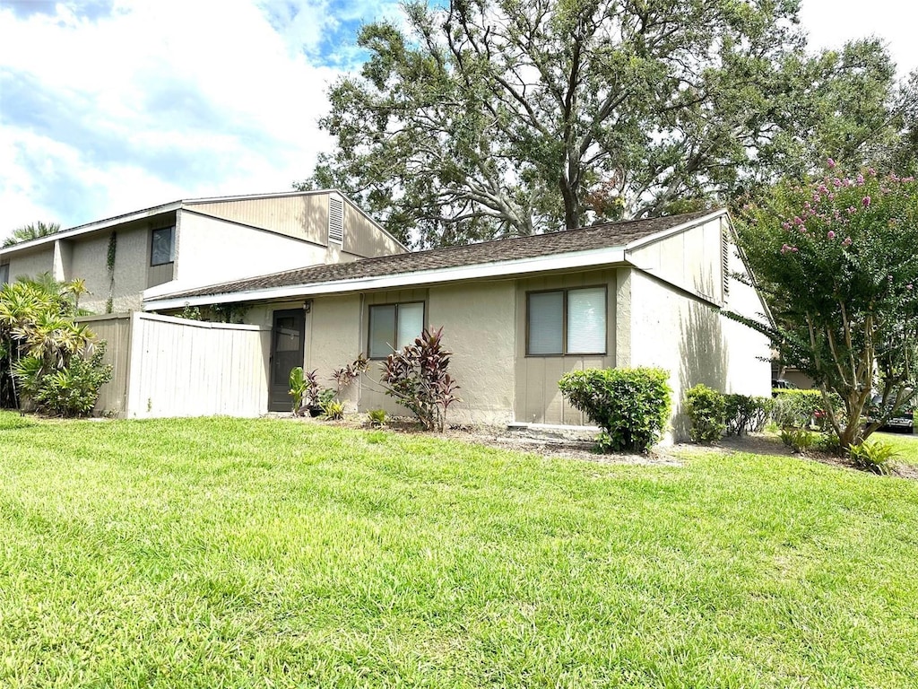 8002 Hibiscus Dr Unit 8002, Temple Terrace, FL 33637 - photo 1