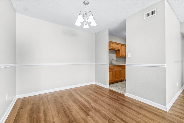 13287 Arbor Pointe Cir Unit 302, Tampa, FL 33617 - photo 9