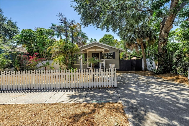 1022 8th St N, Saint Petersburg, FL 33701 - photo 26