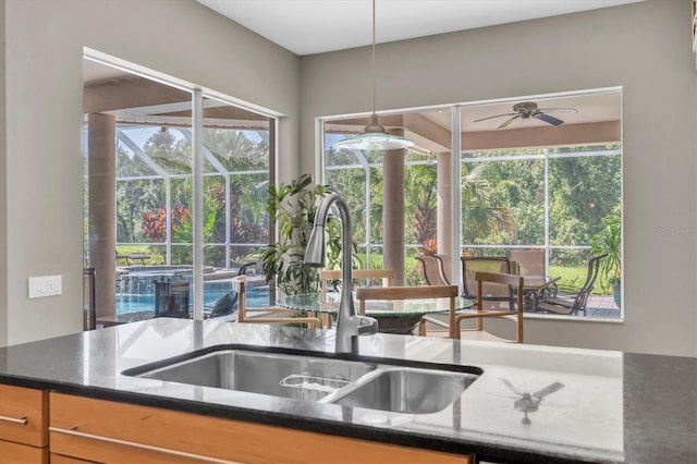 27050 Laurel Chase Ln, Wesley Chapel, FL 33544 - photo 25