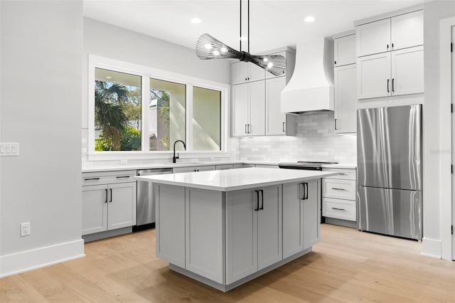 220 Hesperides St N, Tampa, FL 33609 - photo 27
