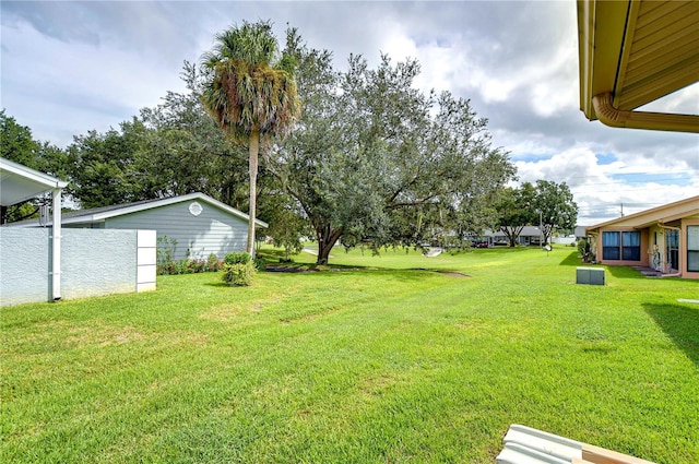 38411 Cottonwood Pl, Zephyrhills, FL 33542 - photo 13