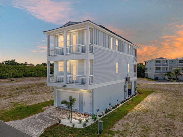 111 4th St S, Bradenton Beach, FL 34217 - photo 12