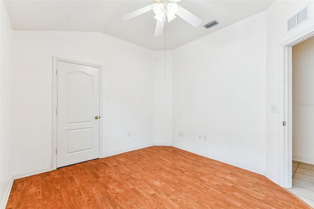 31414 Shaker Cir, Wesley Chapel, FL 33543 - photo 18