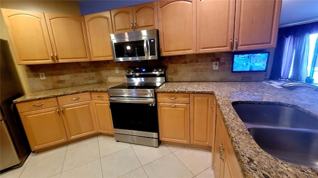 15005 Redcliff Dr, Tampa, FL 33625 - photo 14