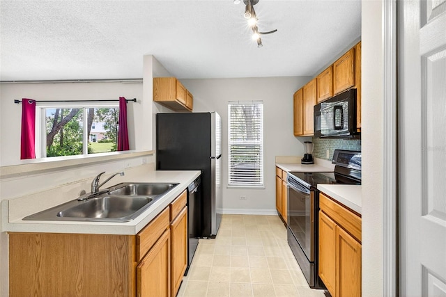 4656 Ashburn Square Dr, Tampa, FL 33610 - photo 12