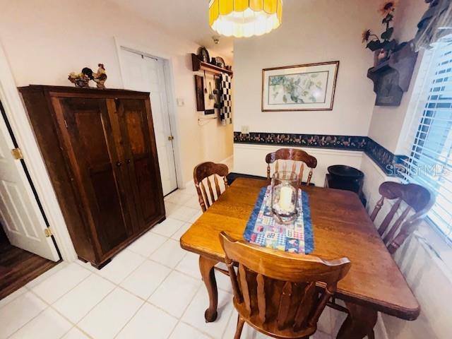 38648 Ferm Cir, Zephyrhills, FL 33540 - photo 11